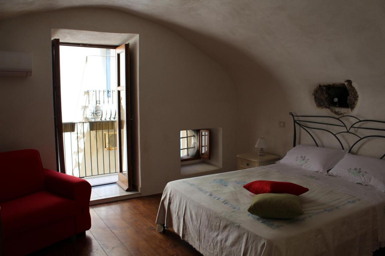 Casa Vacanza U Curtigghiu Липари Екстериор снимка