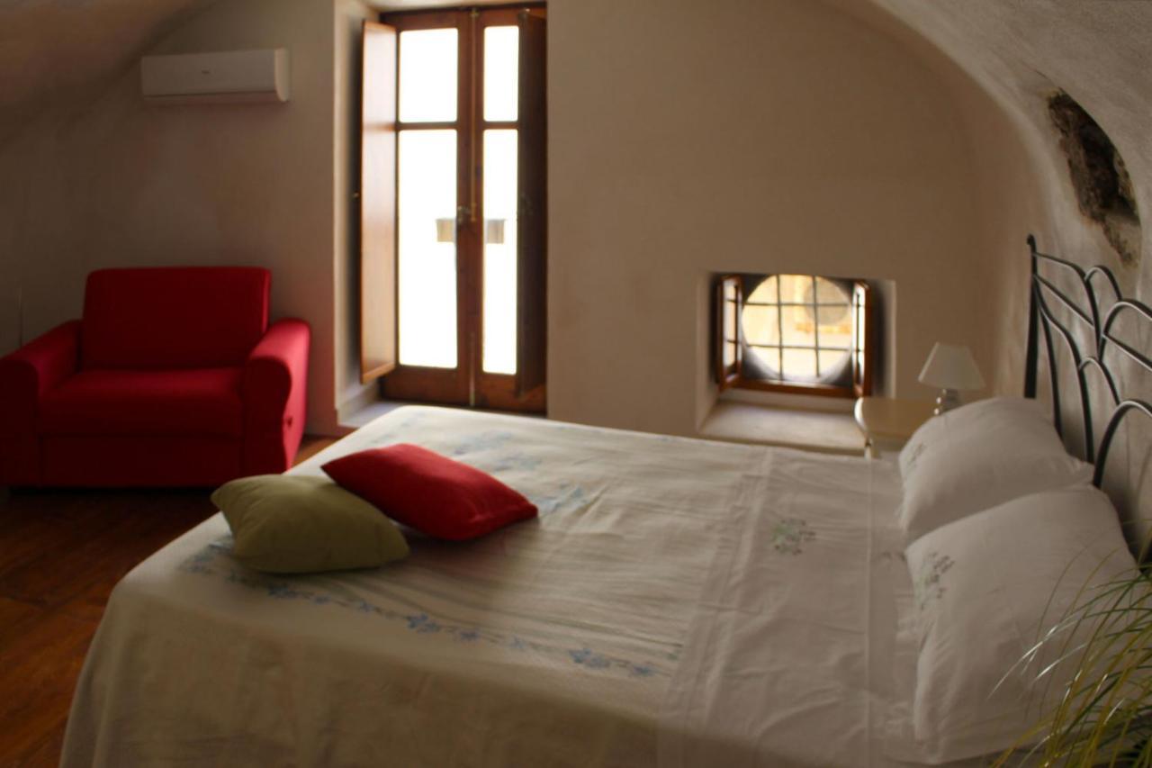 Casa Vacanza U Curtigghiu Липари Екстериор снимка