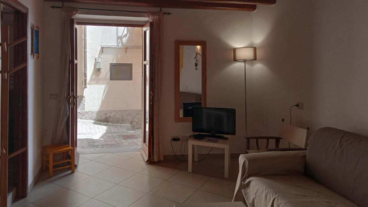 Casa Vacanza U Curtigghiu Липари Екстериор снимка