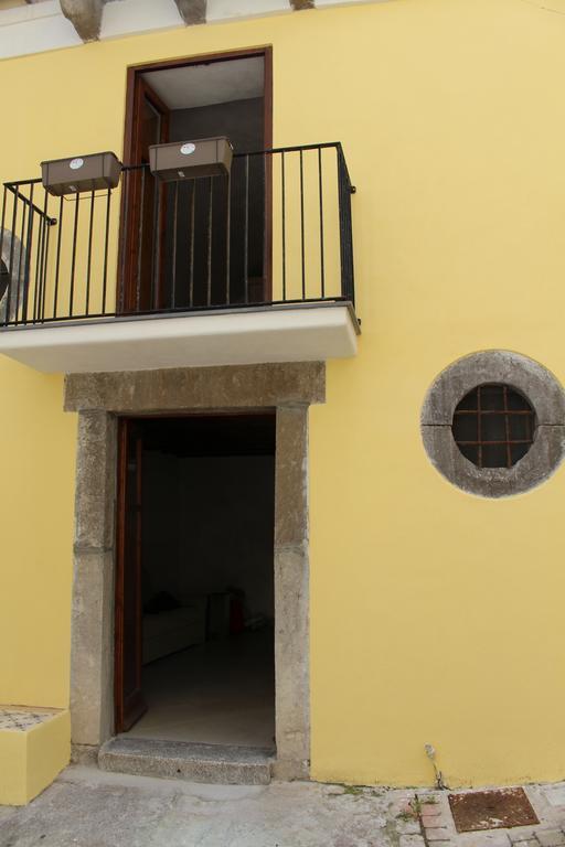 Casa Vacanza U Curtigghiu Липари Екстериор снимка